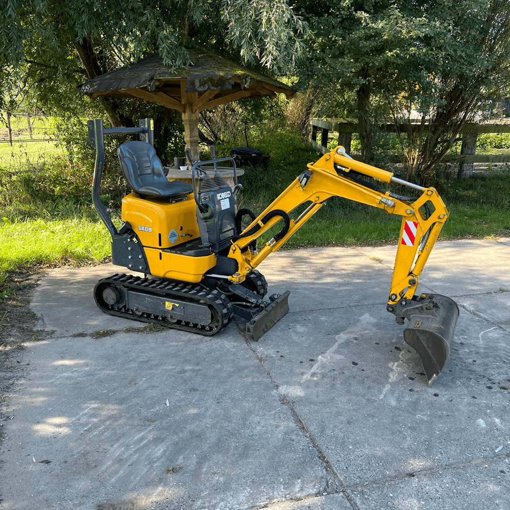 Kobelco SK 08 losstaand (1)